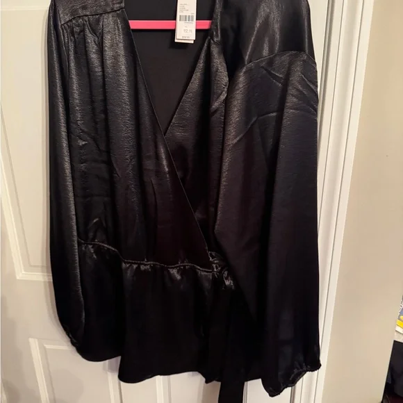 Elegant Black Women's Wrap Blouse NWT - Picture 1 of 5